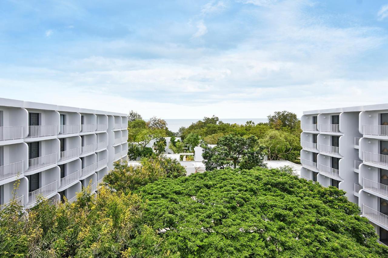 The Standard, Hua Hin Otel Dış mekan fotoğraf The view of the sea from the campus